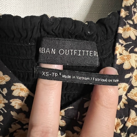 Urban Outfitters Tea Time Black and Yellow Floral Plunging Romper XS - Picture 3 of 15